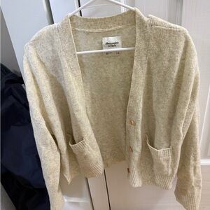 Abercrombie & Fitch Beige Knit Cardigan